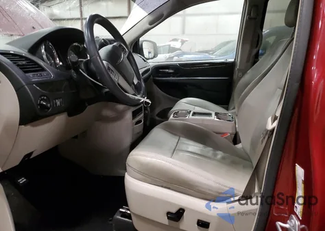 2016 Chrysler Town & Country Touring from USA, damaged, VIN 2C4RC1BG4GR166231